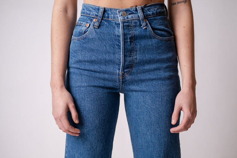 RIBCAGE STRAIGHT