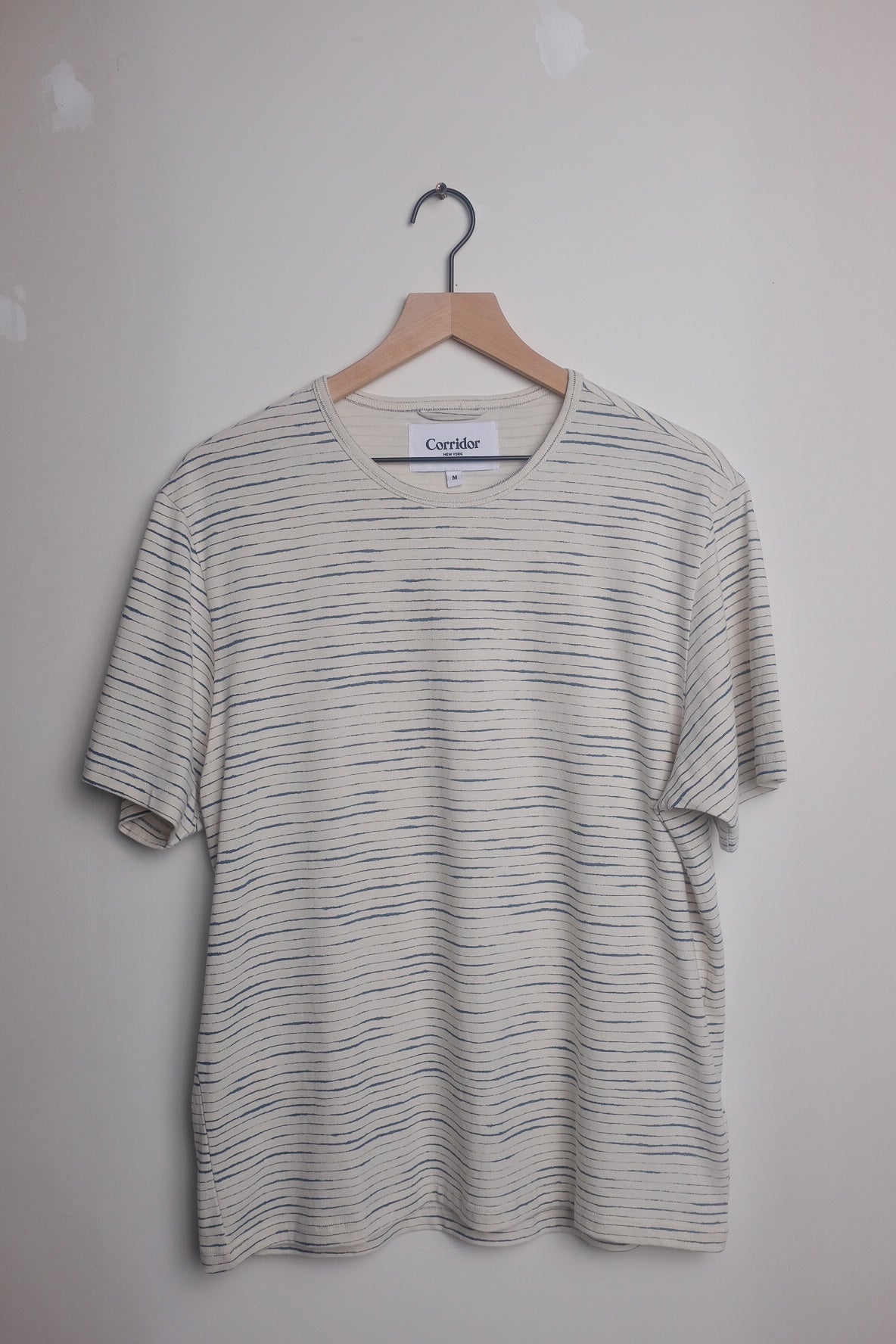 FREQUENCY STRIPE TEE - WHITE