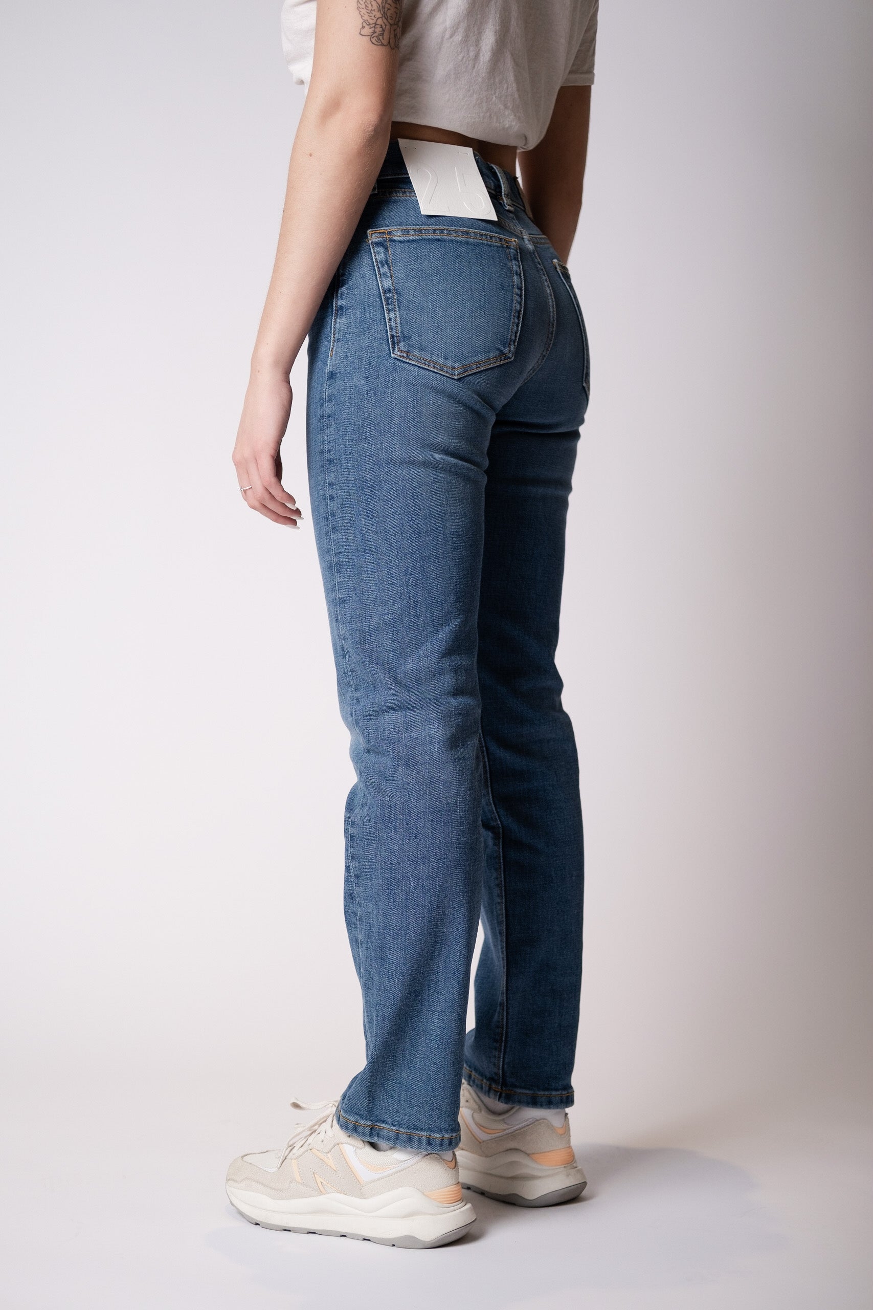 CLASSIC - MID VINTAGE