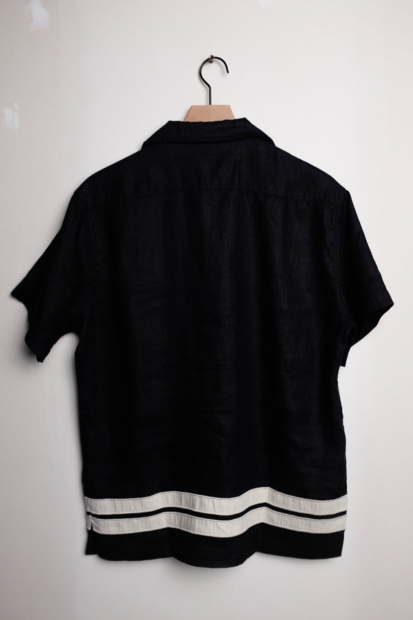 LEISURE SHIRT - BLACK BORDER